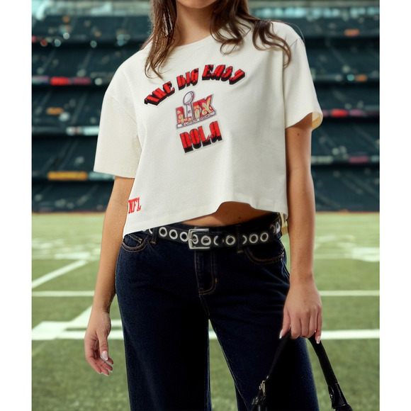 Pro Standard Tops - NFL Super Bowl 59 Pro Standard Nola Baby Cropped T-Shirt Sz. L NWT